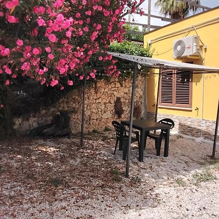 L'Oasi Apartment Montesilvano Bagian luar foto